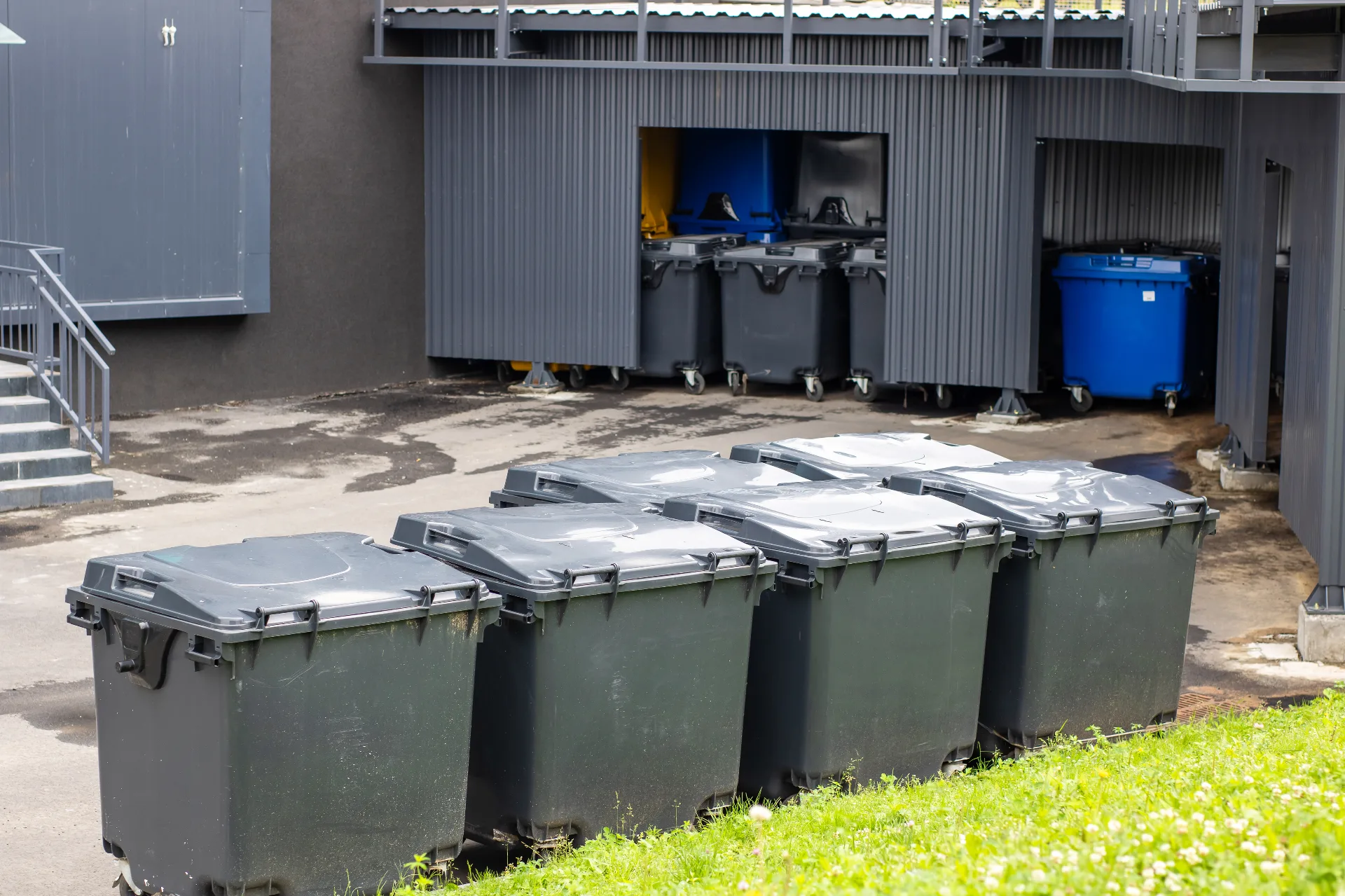 Community & Gated‑Area Waste Bins — Smart Waste application